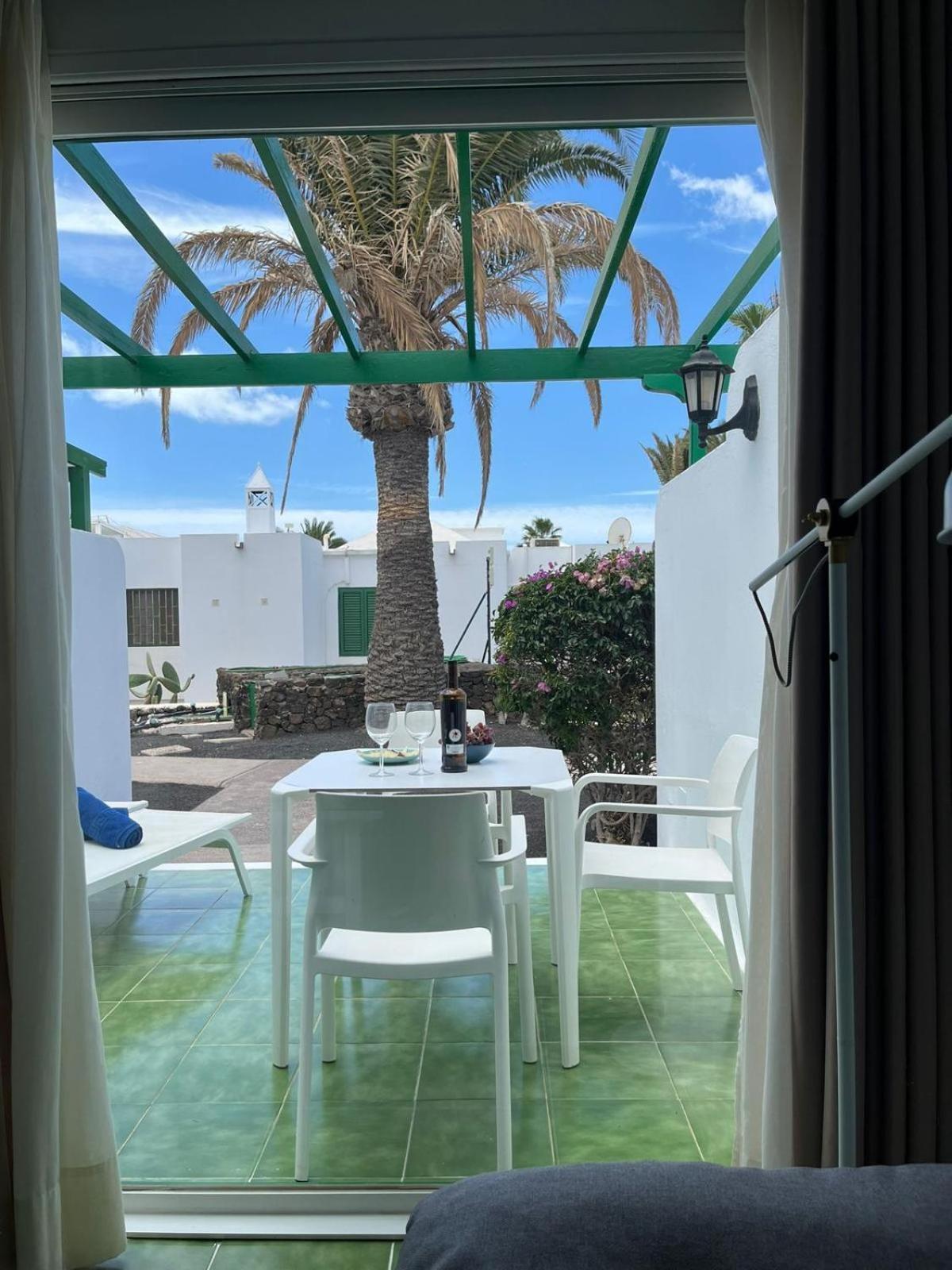 Bungalow Buganvilla Tias Luaran gambar