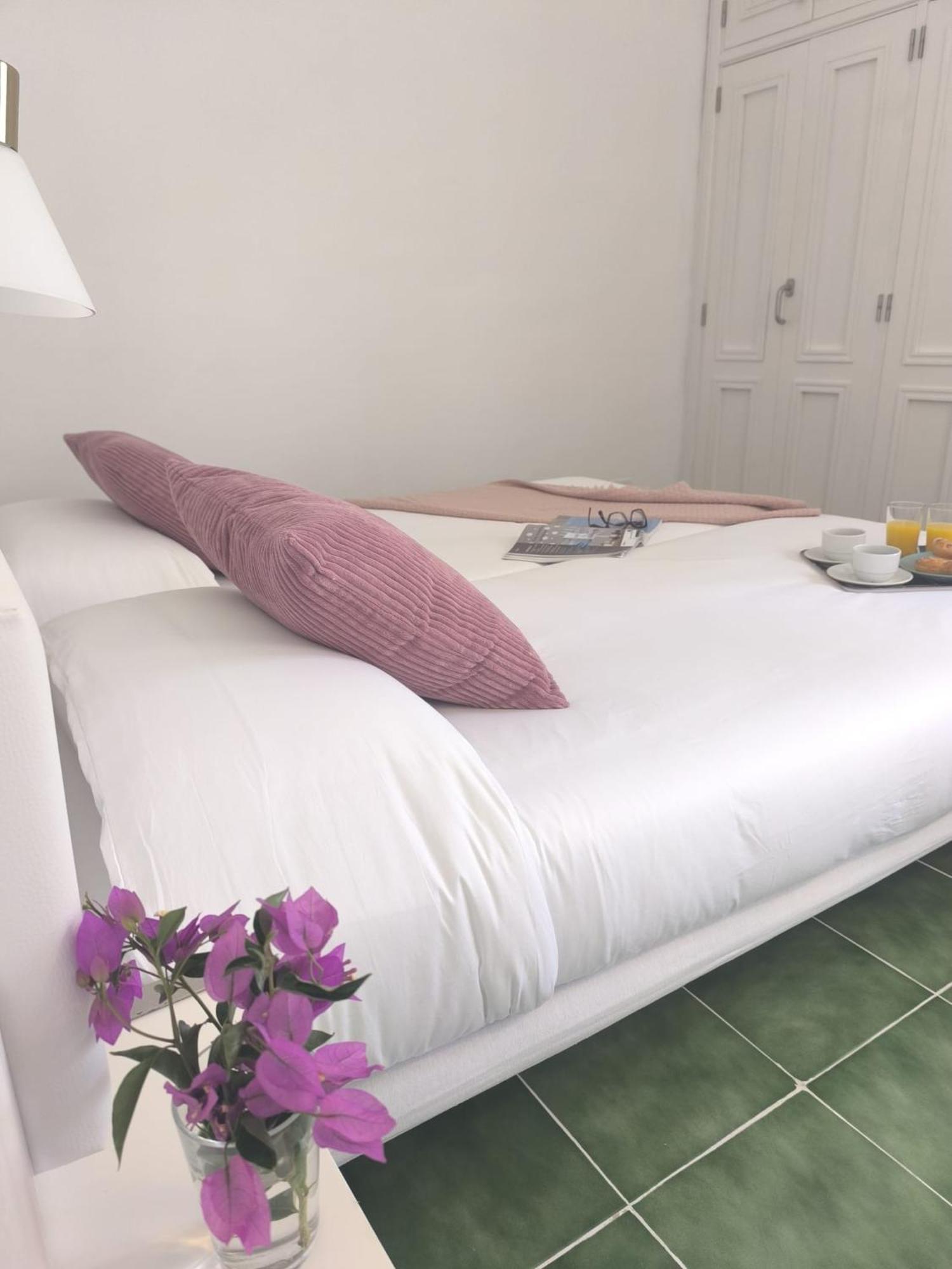 Bungalow Buganvilla Tias Luaran gambar