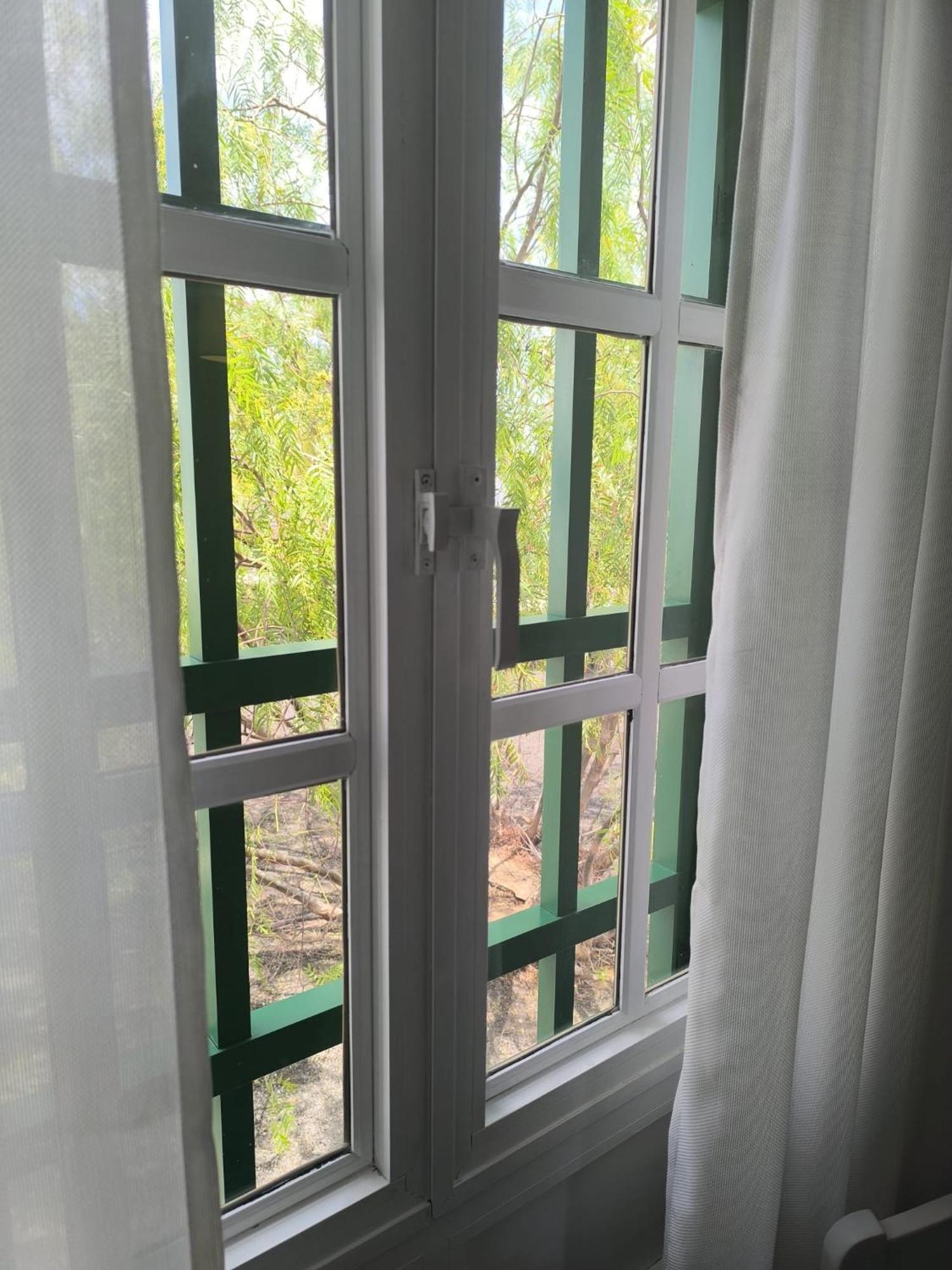 Bungalow Buganvilla Tias Luaran gambar